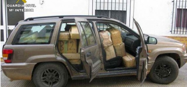 Detenido mientras transportaba una tonelada de hachís en su coche.