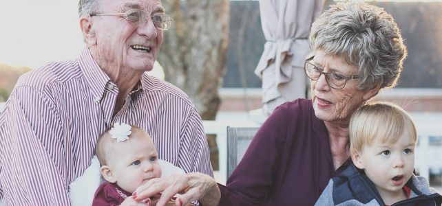 ¿Cómo se regula en España el derecho de visitas de los abuelos a sus nietos en caso de separación o divorcio de los hijos?