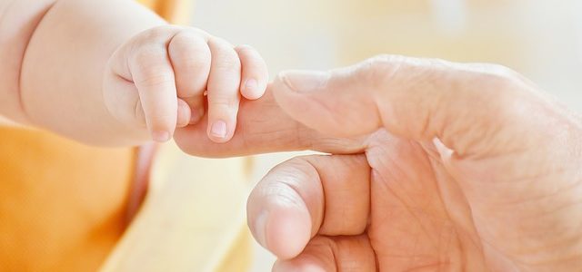 Llega el permiso de paternidad de 8 semanas